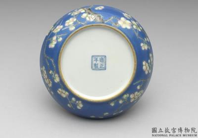 图片[3]-Dish with plum blossom in blue ground of falangcai painted enamels, Qing dynasty, Yongzheng reign (1723-1735)-China Archive